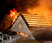 Wieder Scheune in Vollbrand - Landwirtschaftliches Anwesen wird Raub der Flammen. Kirchberg an der Murr