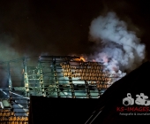 Großbrand in der Altstadt Besigheim - offener Dachstuhlbrand im Zentrum