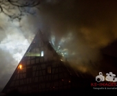 Großbrand in der Altstadt Besigheim - offener Dachstuhlbrand im Zentrum