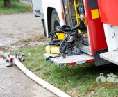 [Nachschlag Tagbilder] Großbrand zweier Hallen auf Landwirtschftlichem Anwesen - Kühe im Flammenmeer gefangen