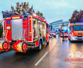 07:05 Uhr, Verkehrsunfall tödlich, Motorradfahrer von LKW überrollt, Flachter Straße 38 (Weilimdorf)