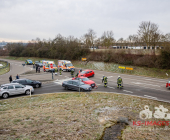 Hoher Sachschaden - Unfall an der Kaufland-Kreuzung L1100 Steinheim an der Murr