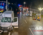 Schwerer Verkehrsunfall mit Linienbus - 1 Toter, 2 Schwerverletzte