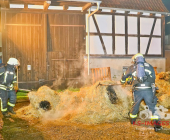 Pferd stirbt in den Flammen - Großbrand Bauernhof in Möglingen steht in Flammen – Rettungskräfte im Großaufgebot vor Ort