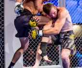 Age of Cage 5 - MMA-Käfigkampf im Stuttgarter LKA Longhorn