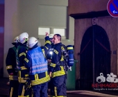 11 Verletzte bei Matrazenbrand in einem Kinderzimmer - Vater bei Löschversuche schwer verletzt