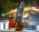Feuer im Burgerking - Abzugshaube über Burgerbrater fängt Feuer
