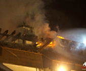 20140423_Dachstuhl brennt Lichterloh - Großaufgebot an Rettungskräften-0441