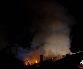 20140423_Dachstuhl brennt Lichterloh - Großaufgebot an Rettungskräften-0445
