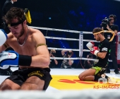 Benefiz-Veranstaltung Blaue Flecke für soziale Zwecke - Uwe Hück vs. Francois Botha im Ring