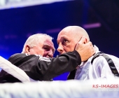 Benefiz-Veranstaltung Blaue Flecke für soziale Zwecke - Uwe Hück vs. Francois Botha im Ring