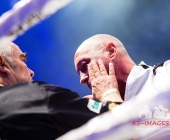 Benefiz-Veranstaltung Blaue Flecke für soziale Zwecke - Uwe Hück vs. Francois Botha im Ring