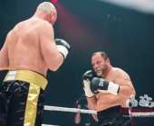 Benefiz-Veranstaltung Blaue Flecke für soziale Zwecke - Uwe Hück vs. Francois Botha im Ring