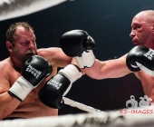 Benefiz-Veranstaltung Blaue Flecke für soziale Zwecke - Uwe Hück vs. Francois Botha im Ring