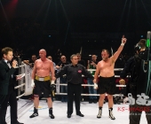 Benefiz-Veranstaltung Blaue Flecke für soziale Zwecke - Uwe Hück vs. Francois Botha im Ring