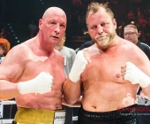 Benefiz-Veranstaltung Blaue Flecke für soziale Zwecke - Uwe Hück vs. Francois Botha im Ring