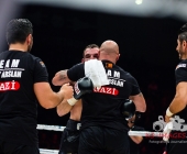 Benefiz-Veranstaltung Blaue Flecke für soziale Zwecke - Uwe Hück vs. Francois Botha im Ring