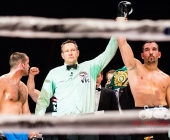 Benefiz-Veranstaltung Blaue Flecke für soziale Zwecke - Uwe Hück vs. Francois Botha im Ring