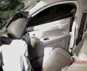 Fahrerin donnert in Seite eines quer stehenden Wagen auf der Autobahn - mehrere Schwerverletzte