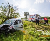 Schwerer Unfall auf der K1611 Pleidelsheim Richtung Steinheim Höpfigheim - Pkw kracht gegen einen Baum