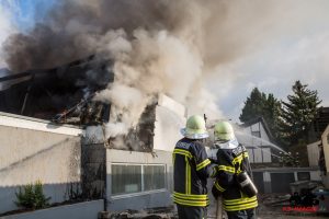 Grossbrand Waiblingen Mercedes Strasse 26.11.2013_0016