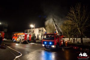 Lagerhallenbrand Backnang Hummelbuehl 30.11.2013_0007