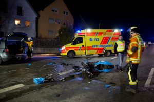 Unfall mit Rollerbeteiligung 2 Jugendliche in Lebensgefahr