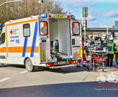 Verkehrsunfall aufgrund missachtetem Rotlicht. Beifahrerin eingeklemmt