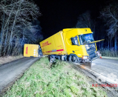 DHL-Lastergespann verunglückt - stundenlange Bergung bei Großbottwar