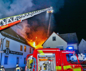 Dachstuhlbrand an einer Gemeinschaftsunterkunft in 71282 Hemmingen, Hochdorfer Straße