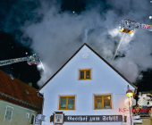 Dachstuhlbrand an einer Gemeinschaftsunterkunft in 71282 Hemmingen, Hochdorfer Straße