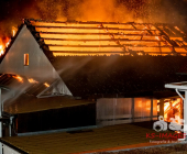 Wieder Scheune in Vollbrand - Landwirtschaftliches Anwesen wird Raub der Flammen. Kirchberg an der Murr