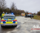 Nach Frontalunfall eine Person reanimationspflichtig - Mehre eingeklemmte und schwerverletzte L1100 Steinheim