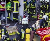 Brand in Trafostation, welche unter Wasser steht - Feuerwehr kann aus Gefahr nicht Löschen