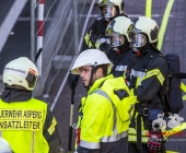 Brand in Trafostation, welche unter Wasser steht - Feuerwehr kann aus Gefahr nicht Löschen