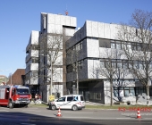 Brand in Trafostation, welche unter Wasser steht - Feuerwehr kann aus Gefahr nicht Löschen