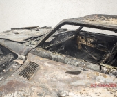 Fahrzeugverpuffung führt zu 400000 Sachschaden 2 Oltimer und Garage brennen aus