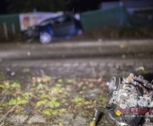 Alkoholisierter betrunkener donnert evtl. mit 160 Innerorts gegen Schildermast Motorblock wird herausgerissen