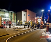 Schwerer Unfall mit mehren Fahrzeugen, mehrere Verletzte -  1 Pers schwerverletzt