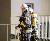 Schwerer Unfall mit mehren Fahrzeugen, mehrere Verletzte -  1 Pers schwerverletzt