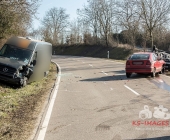 Schwerer Unfall mit mehren Fahrzeugen, mehrere Verletzte -  1 Pers schwerverletzt