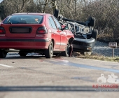 Schwerer Unfall mit mehren Fahrzeugen, mehrere Verletzte -  1 Pers schwerverletzt