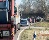 Schwerer Unfall mit mehren Fahrzeugen, mehrere Verletzte -  1 Pers schwerverletzt