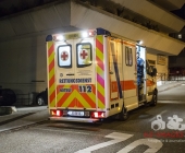 Streitigkeiten eskalieren - Mann wird in Wohnung niedergestochen, vermeintliche Täter in Polizeigewahrsam