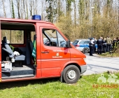 Sucheinsatz! Pferd kommt ohne Reiter zum Anwesen zurück - Polizei und Feuerwehr im Wald zur Suche