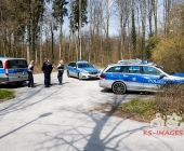 Sucheinsatz! Pferd kommt ohne Reiter zum Anwesen zurück - Polizei und Feuerwehr im Wald zur Suche
