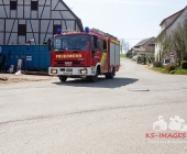 Sucheinsatz! Pferd kommt ohne Reiter zum Anwesen zurück - Polizei und Feuerwehr im Wald zur Suche