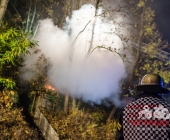 [Nachschlag alle Motive] Nach angeblicher Explosion brennt Gartengrundstück nieder. Exklusive Bilder der Ruine