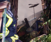 [Nachschlag alle Motive] Nach angeblicher Explosion brennt Gartengrundstück nieder. Exklusive Bilder der Ruine