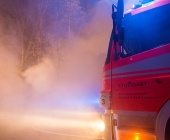 [Nachschlag alle Motive] Nach angeblicher Explosion brennt Gartengrundstück nieder. Exklusive Bilder der Ruine